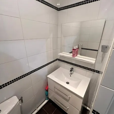 Ferienwohnung Renovated Gem 15 Mins Train To Paris Sarcelles Exterior foto