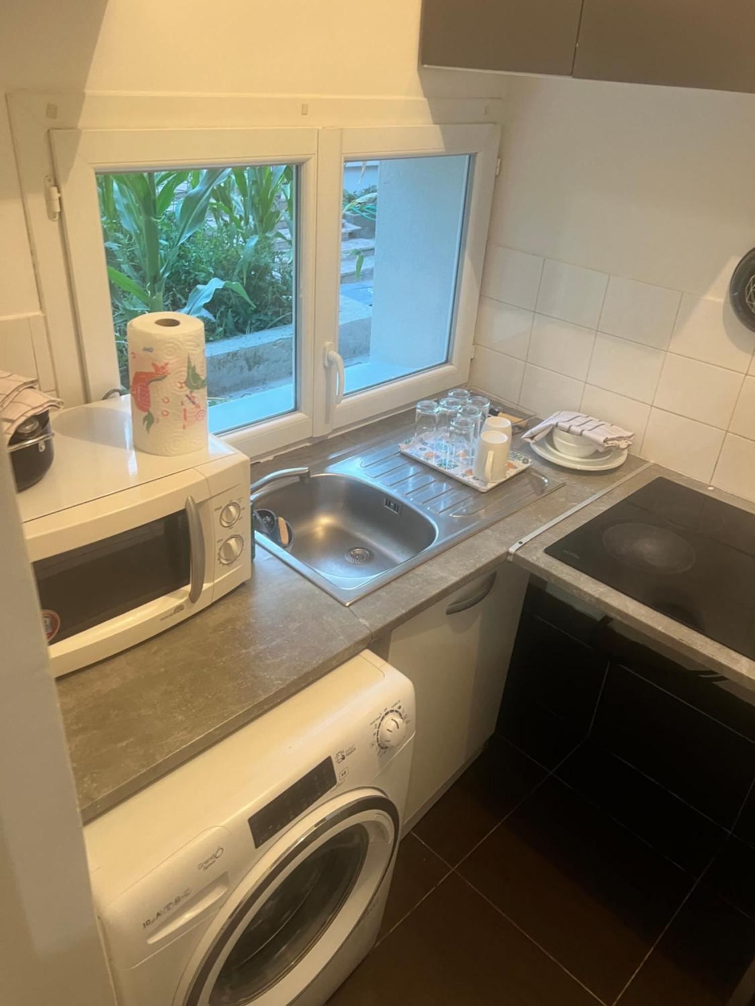 Renovated Gem 15 Mins Train To Paris Sarcelles
