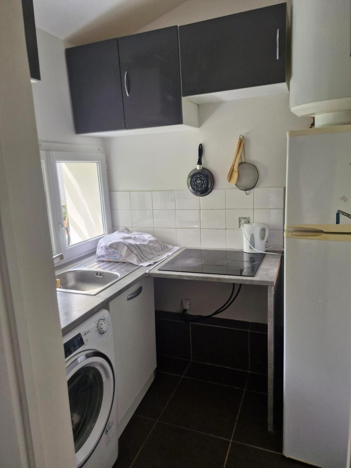Renovated Gem 15 Mins Train To Paris Apartment *